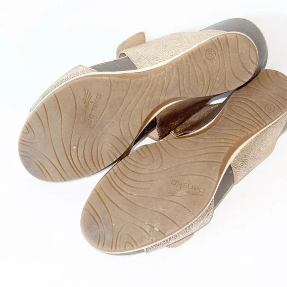 DANSKO Vienna Gold Metallic Sz 40/9 Gold Nappa Casual Slide Flip Flop Sandal - Picture 11 of 15